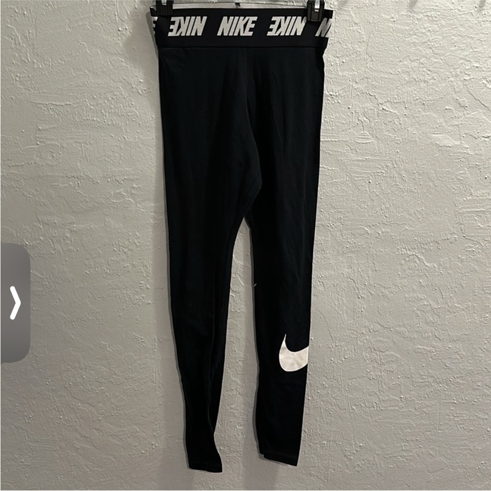 🆕 Nike Leggings Size S - Like New